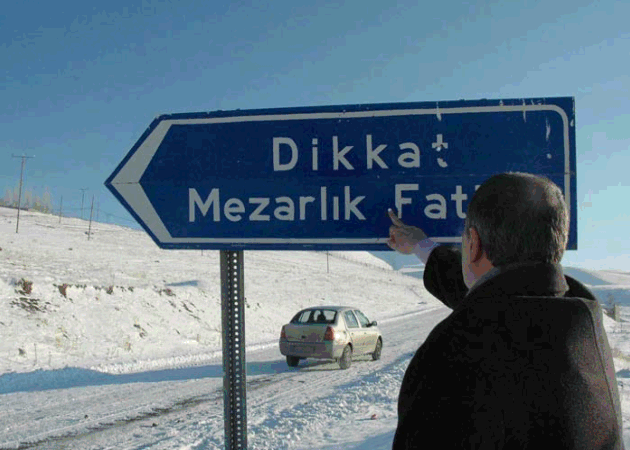 dikkat000055414264[1].gif