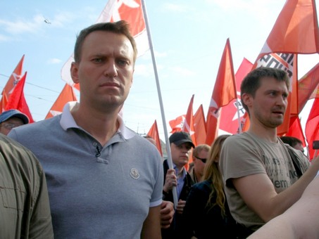 а слева  шёл  Алексей Навальный.JPG